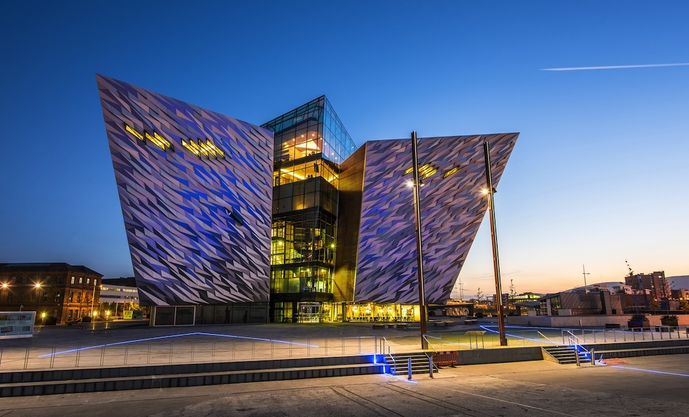 Monumento Titanic Belfast en el Museo Marítimo de Belfast